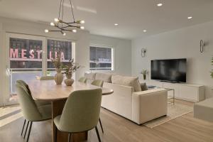 Luxury Romantic Apartment Mestalla by Virkin Suites