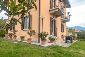 Pescallo Garden Retreat