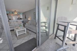 New Direct Ocean View, Exclusive Sands Beach Club!