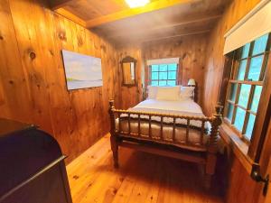 Quanahawasset on Damariscotta Lake