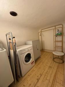 Central Apartment 3 min Station 10 min Duomo