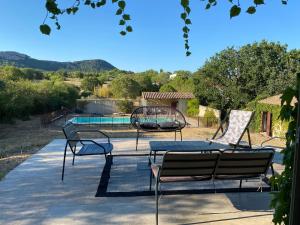 Maison de famille avec piscine, nord Uzès