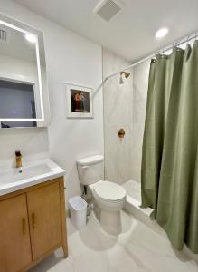 016 - Spacious&Comfortable 2B2B 20 Min to NYC