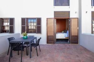 9 at Huis Piron - Location Stellies Central