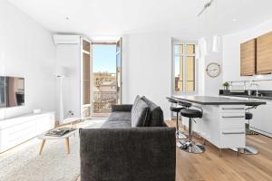 Le Rosy - Apartment in Central Cannes Balcony