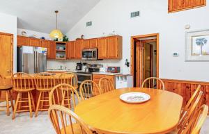 Christie - Duck, Tuckahoe, Soundside, 600 Yds to Beach, Community Pool, Tennis, Pier, Pets OK, Flex Stays