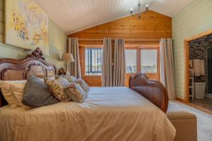 Rustic Villa Retreat