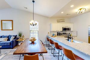 SB40 Family Tides - Sandpiper Bay