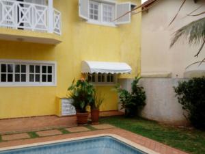 Casa praia Guaratuba 10 min Riviera de São Lourenço