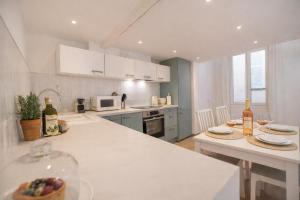 Les Palmiers, Antibes Center, Walk to Beach, AC, WiFi
