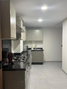 Your Casablanca Home Modern 2 Bed with Free Parking