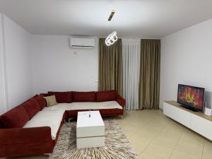 Prestige Lakeview Apartment Tirana