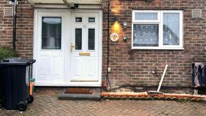 Serene Guest Room Retreat in Basildon with Private Entrance