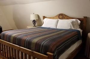 Mendelbaum - Almond Cabin