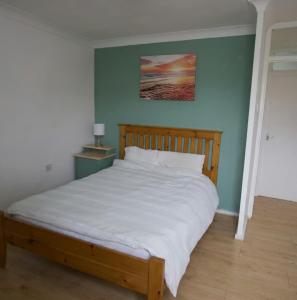 4-bed flat in Poplar by the River Thames