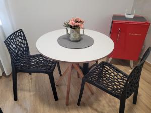 Flat Liberdade ao lado do Metrô e Hospitais