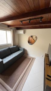 Cosy with Mezanine Appartment In Leblon