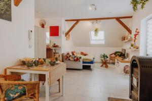 Das grüne Paradies Ihr Ferienhaus nahe Ilmenau mit Terrasse, Parkplatz und kinderfreundlicher Ausstattung