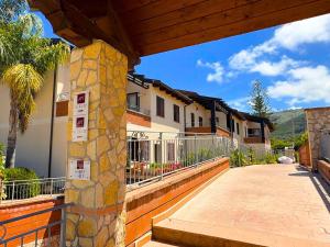 12 minutes walk from Spiaggia delle Rotonde