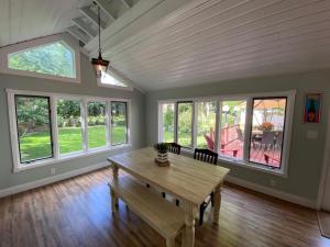 Hamburg Home in Heart of Village