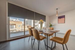 Kuya Suites - Minutes to the St Julians City Centre by Haven and Keys Malta