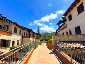 MOLO 24 LUXURY APARTMENT - with FREE Parking just 5 minutes walk from historic center