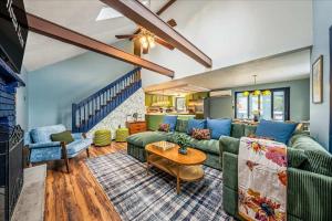 Movie Theater Game Room Resort Amenity Access