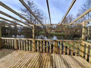 Mobil-home 4 pers avec terrasse - API-1-52-1583