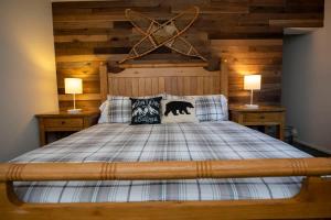 Ski in Ski out King Bed Suite Hotel Room Near Village