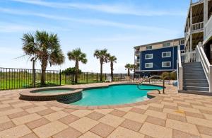True Oceanfront 8BR • No Road to Cross • Sleeps 24 • Pool Elevator Tropical Dunes II