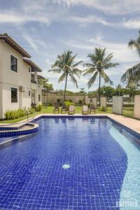 EM frente à PRAIA; 2 quartos; WiFi 300 mbs; até 6 pessoas; no 2 pavimento; Estacionamento Gratuito 1 carro