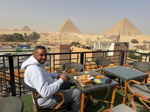 Dima Pyramids Hotel