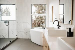 Kestrel House At The Running Y