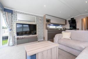 The Roxburgh Signature Lodge - Sleeps 6 - Starlink Superfast Wi-Fi