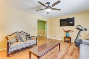 Pet Friendly and WFH Ready! Quiet Hudson Valley Apt