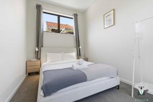 KozyGuru | Little Bay | Boutique Coastal Retreat