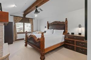 Ski-In Ski-Out 4BR Deer Valley Retreat condo
