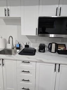 Cozy 1-Bedroom Private Basement Suite in Winnipeg with separate entrance