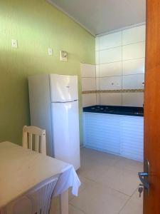 Quitinete com ar-condicionado no centro de Arraial do Cabo