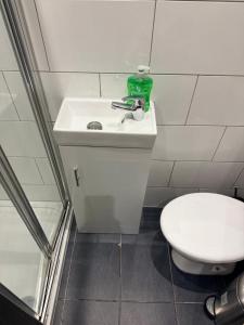 Modern Studios Epsom Station