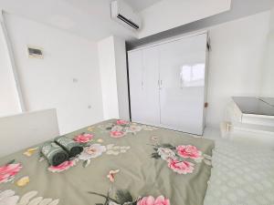 Apt Unique Casa De Parco 1BR Apt Pool, Gym, WiFi