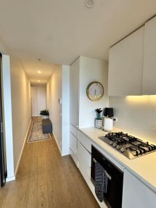 200m to F1 Gate - Designer Stay - Infinity Pool