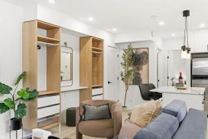 New Modern 1BR Basement Near Downtown FREE Parking