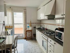 Apartamento de 3 habitaciones a 100m de la playa de Dénia con terraza y piscina - ES-373-28
