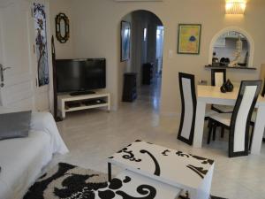 Villa moderna y espaciosa en Els Poblets para familias - ES-373-10