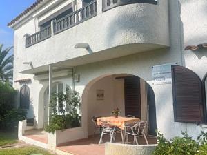 Apartamento frente al mar con terraza y vista al jardín - ES-373-26