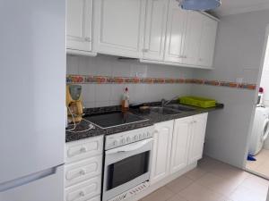 Apartamento frente al mar en Denia con mascotas permitidas, estacionamiento y aire acondicionado - ES-373-21