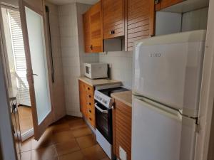 Apartamento cómodo con terraza a 200 m de la playa - HISP-236-176