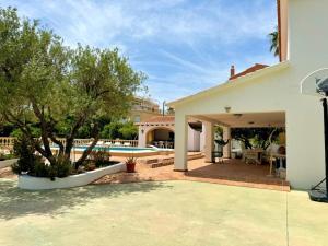 Villa Juan cerca de la playa con amplia piscina - ES-373-35