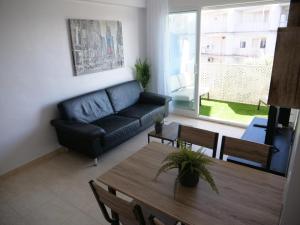 Cómodo apartamento en Denia con aire acondicionado y aparcamiento, cerca de la playa - ES-373-57